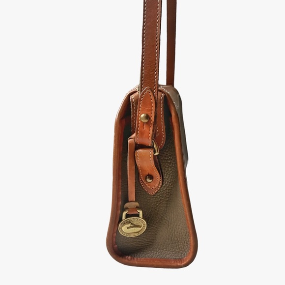 Dooney & Bourke Classic “All Weather” Large Duck British Tan/Taupe Crossbody Bag - Picture 7 of 12